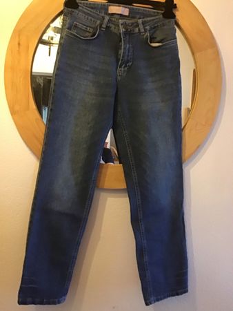 Jeans Damen blau Grösse 30 guter Zustand Elastisch. 