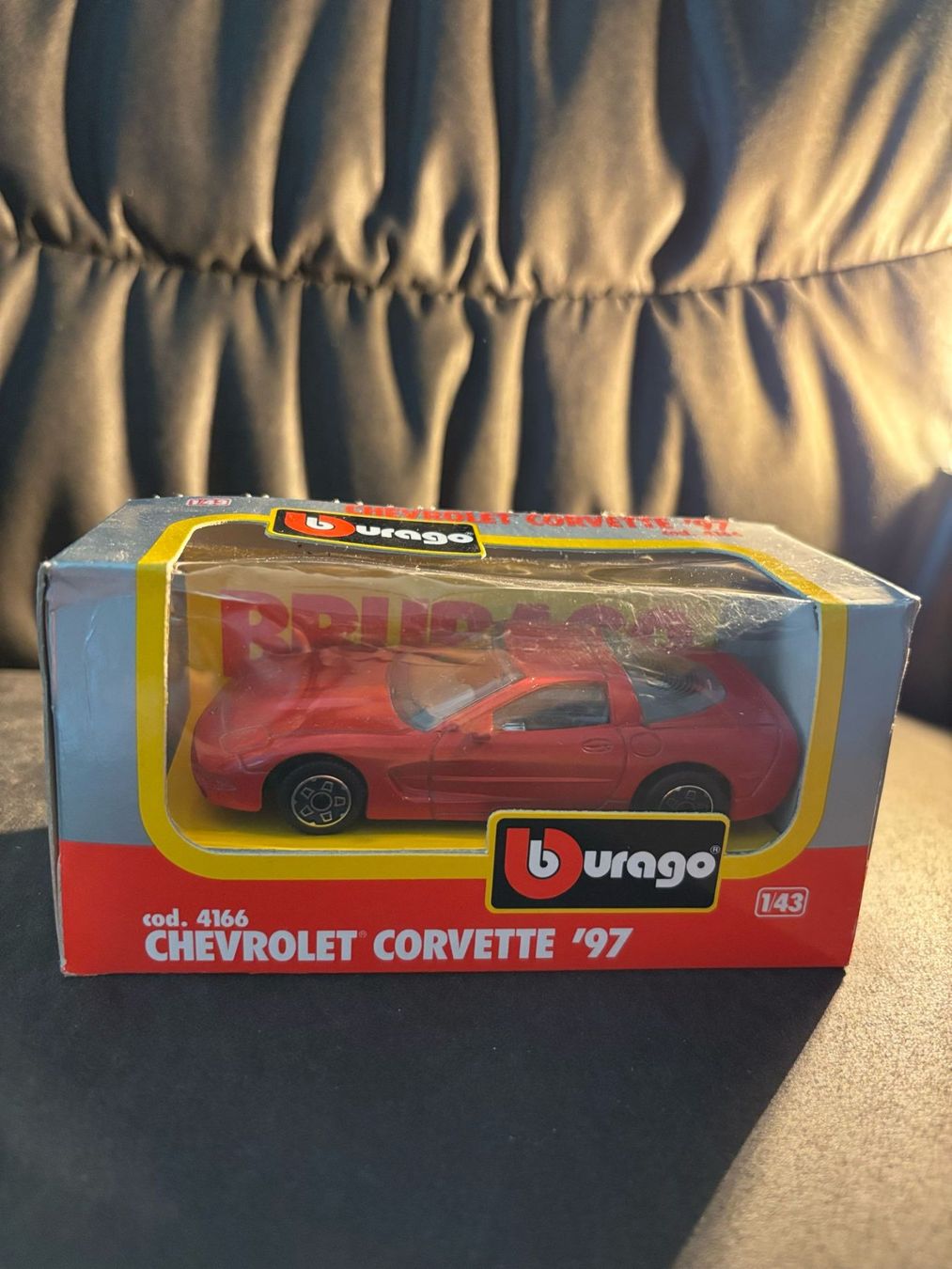 Bburago Modellautos: Bburago Chevrolet Corvette '97 Modellauto 1:43 – Neu (gemäss Beschreibung) aus Ittigen von 72er