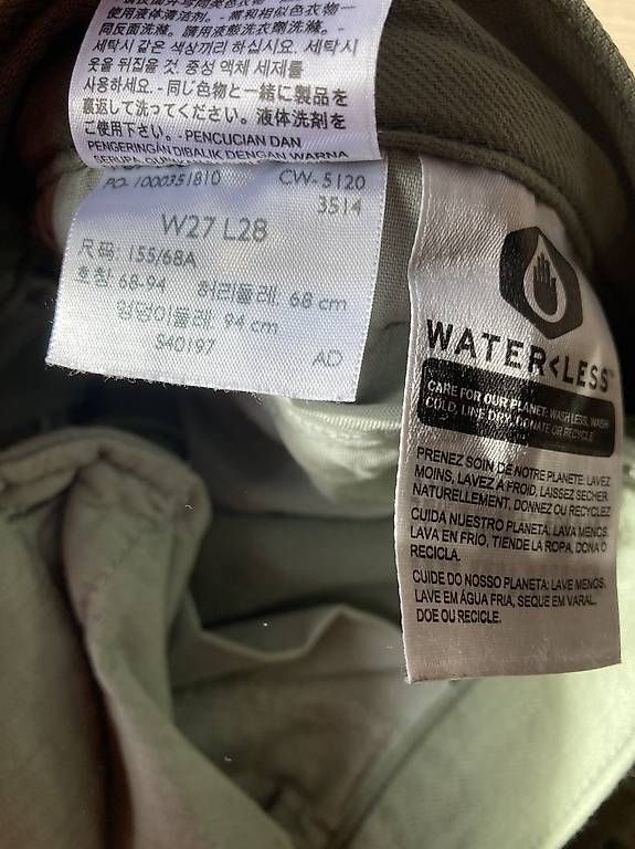 Levi's Hosen: Cargohose Levis grün 27/28 – Gebraucht aus Steg im Tösstal von mimu_87 2