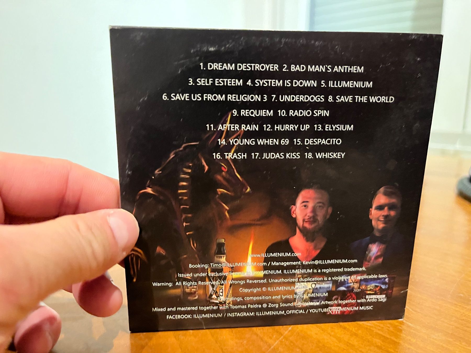 CD: Illumenium - Underdogs - HJ32A – Usato da Küsnacht ZH venduto da hardrock.earth 1