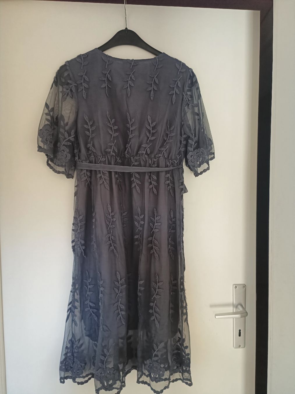 Mamalicious Kleider: Umstands-Kleid mamalicious – Gebraucht aus Buochs von NAmb 1