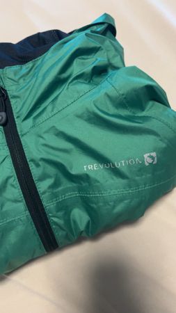 Trevolution Kapuzenjacke Gruen Grösse M guter Zustand