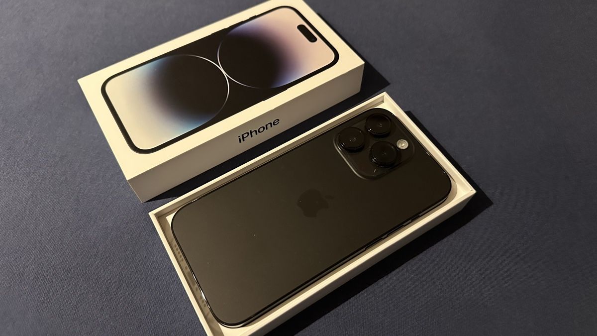 Apple Handys / Smartphones: IPhone 14 Pro 128GB Schwarz – Gebraucht aus Glattpark(Opfikon) von Leila79