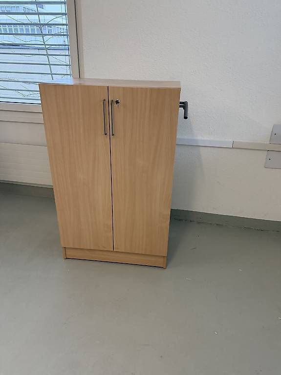 Schränke: Büroschrank / Aktenschrank – Gebraucht aus Glattbrugg von Tody1990