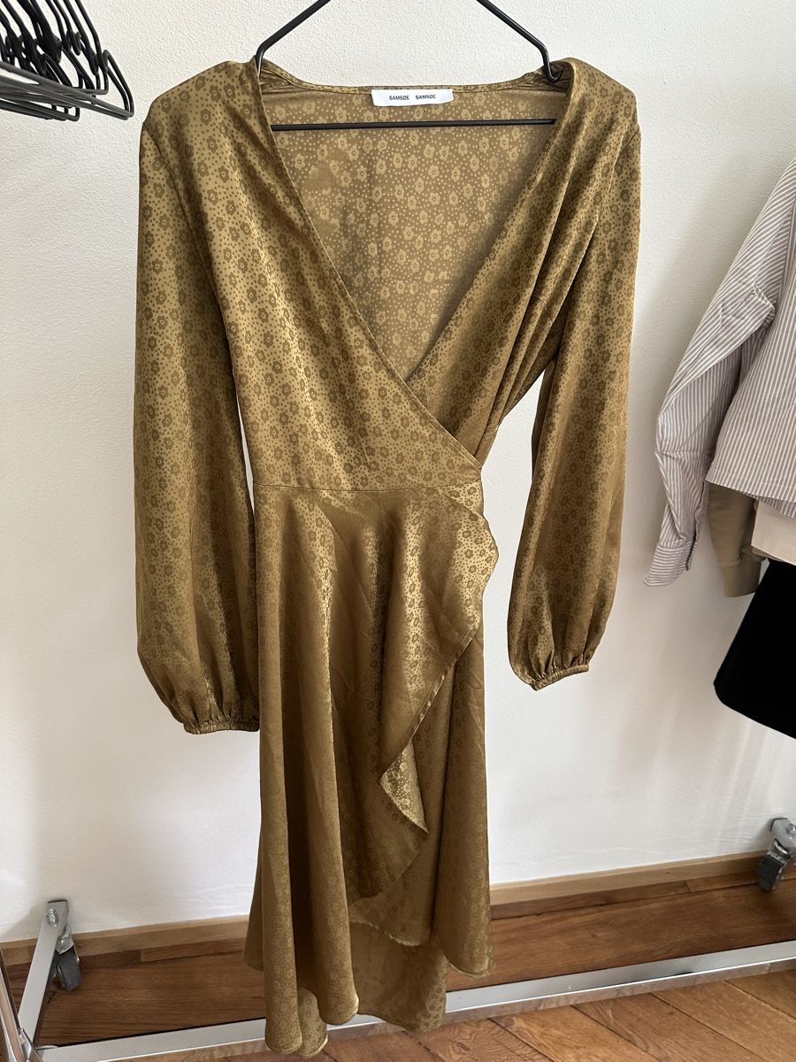 Samsøe Samsøe Vestiti: Samsoe Samsoe Wickelkleid, khaki grün, XS – Usato da Zürich venduto da davinciclaude