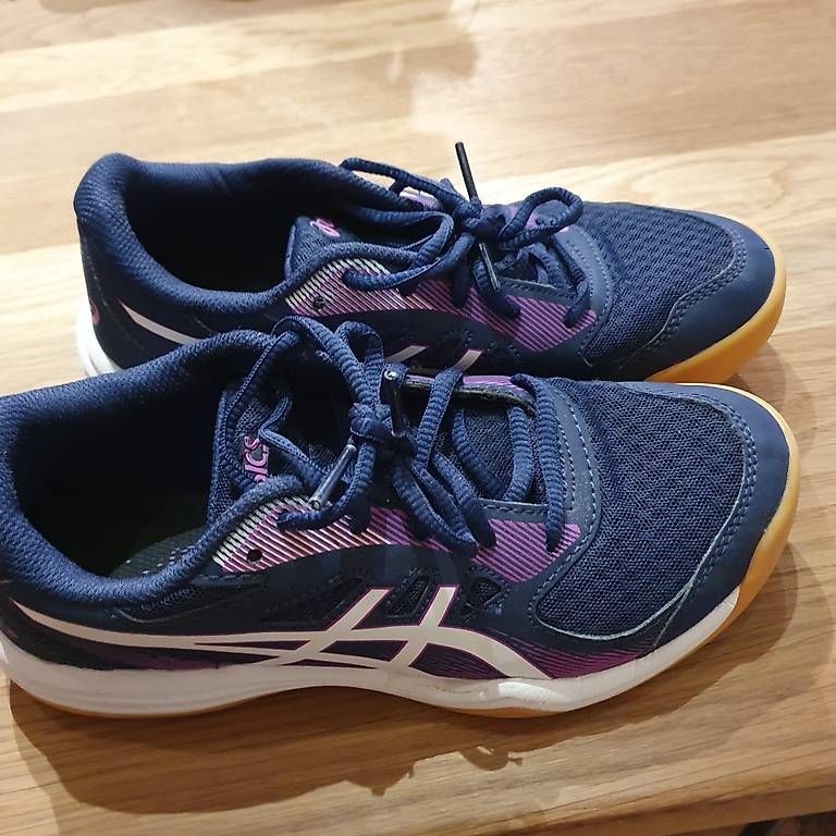 Scarpe da uomo: ASICS Hallenschuhe 36 – Usato da Widnau venduto da Nela26 2