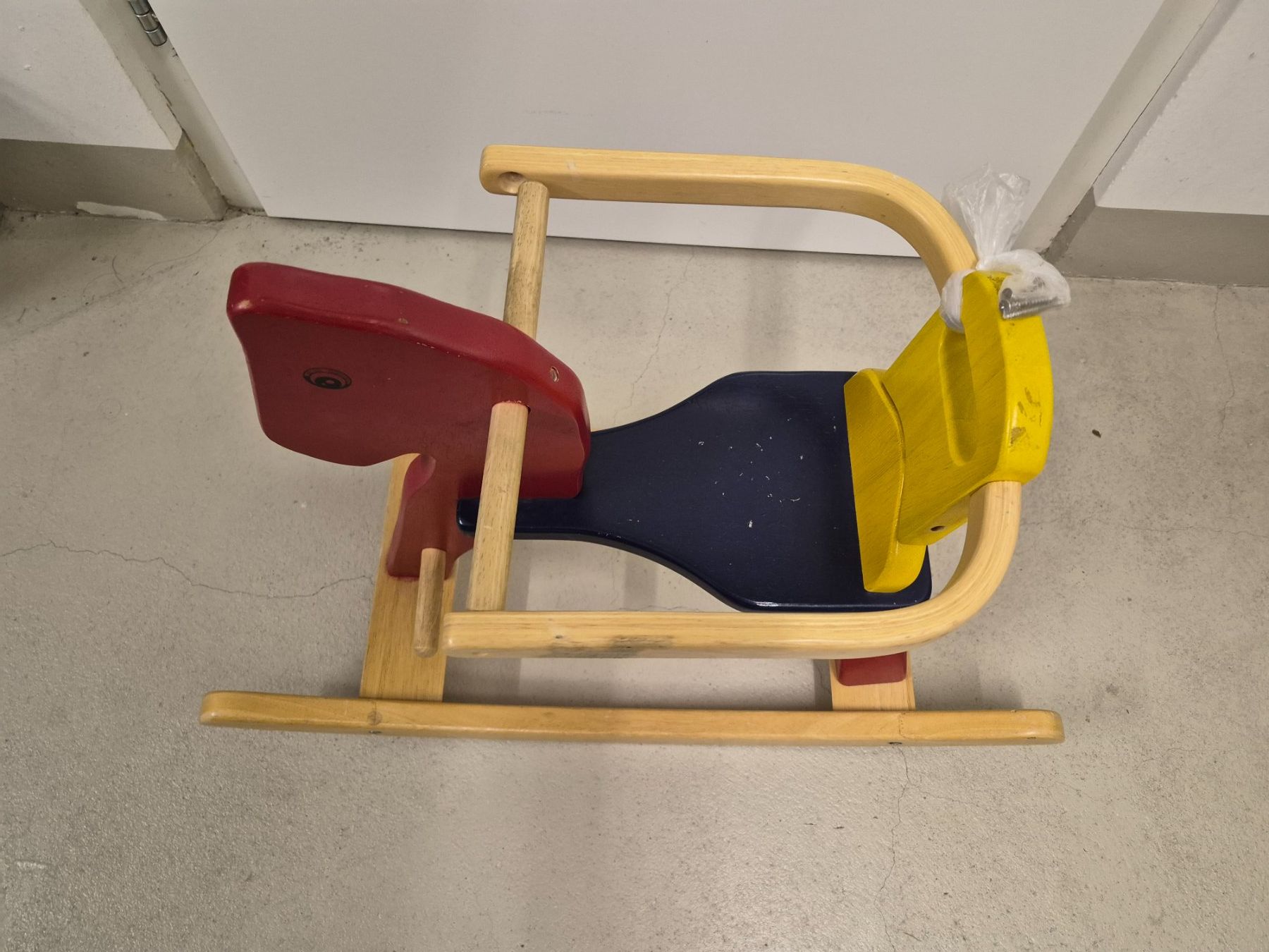 Jouets: Schaukelpferd Holz – D'occasion à Stallikon par pab_g9j6 2