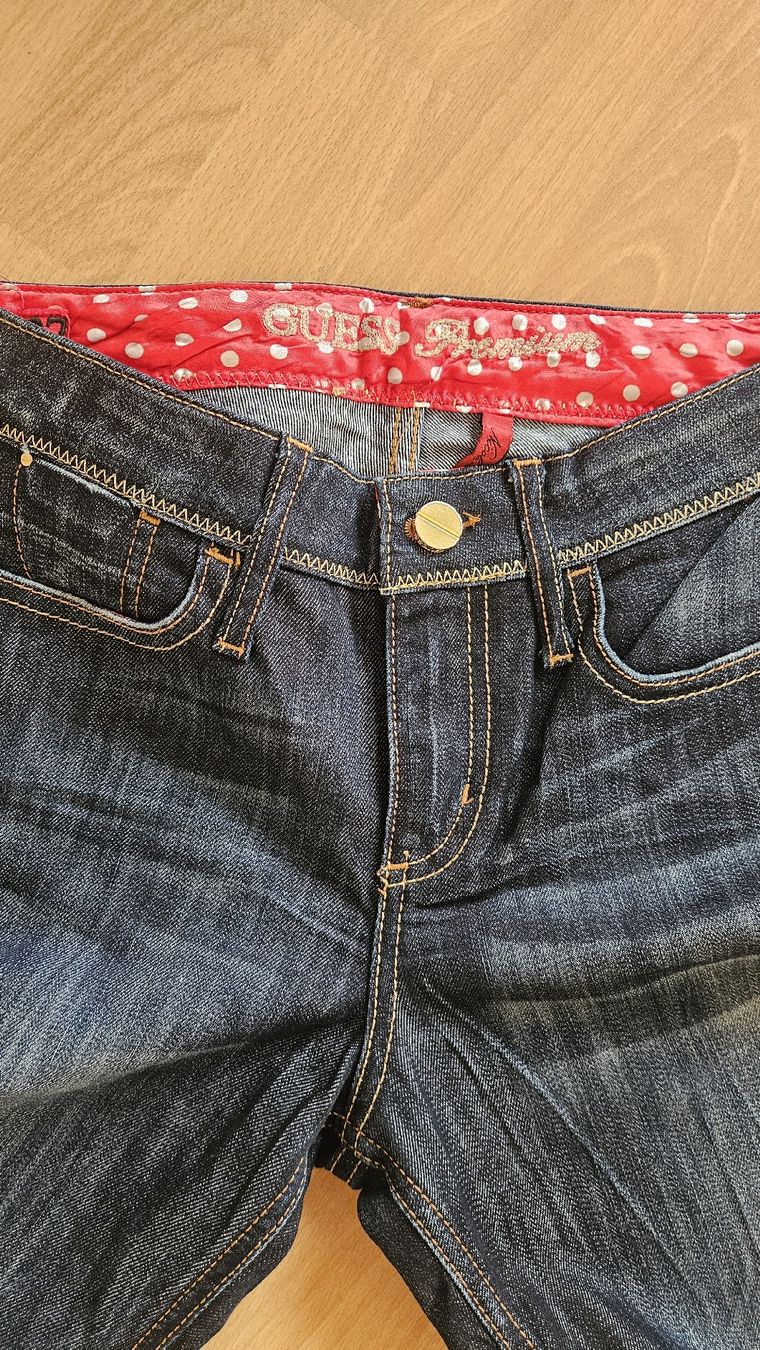 Guess Jeans: GUESS Jeans 27 – Gebraucht aus Rheinfelden von DHS