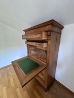 Antiker Sekretär mit Schubladen, Geheimfach, Schreibfläche.