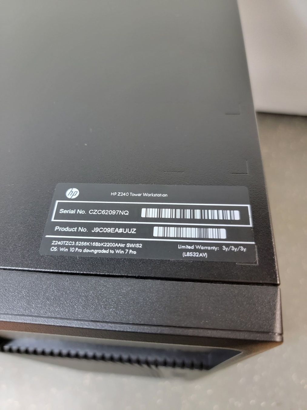 Hewlett Packard PCs: WORKSTATION HP Z240, Intel Xeon E3-1240 v5, Nvidia Quadro K2 – Gebraucht aus Schaffhausen von P3ntiumii 1