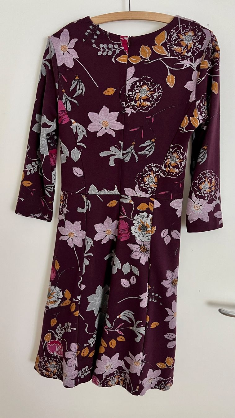 Esprit Kleider: Elegantes Kleid von Esprit, Gr. M - wie neu – Neu (gemäss Beschreibung) aus Binningen von andeliis 1