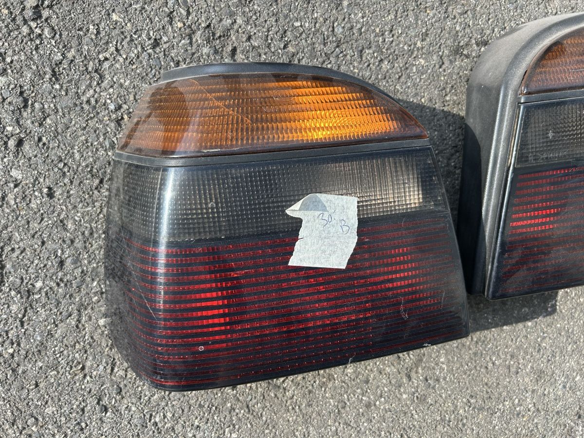 Volkswagen Tutti pezzi di ricambio auto: Feux VW golf 3 GTI/VR6 – Usato da Muraz (Collombey) venduto da Wolfdog1978 2