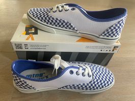 Damen Sneaker/Canvas/Gr. 40/Neu/OVP/ungetragen