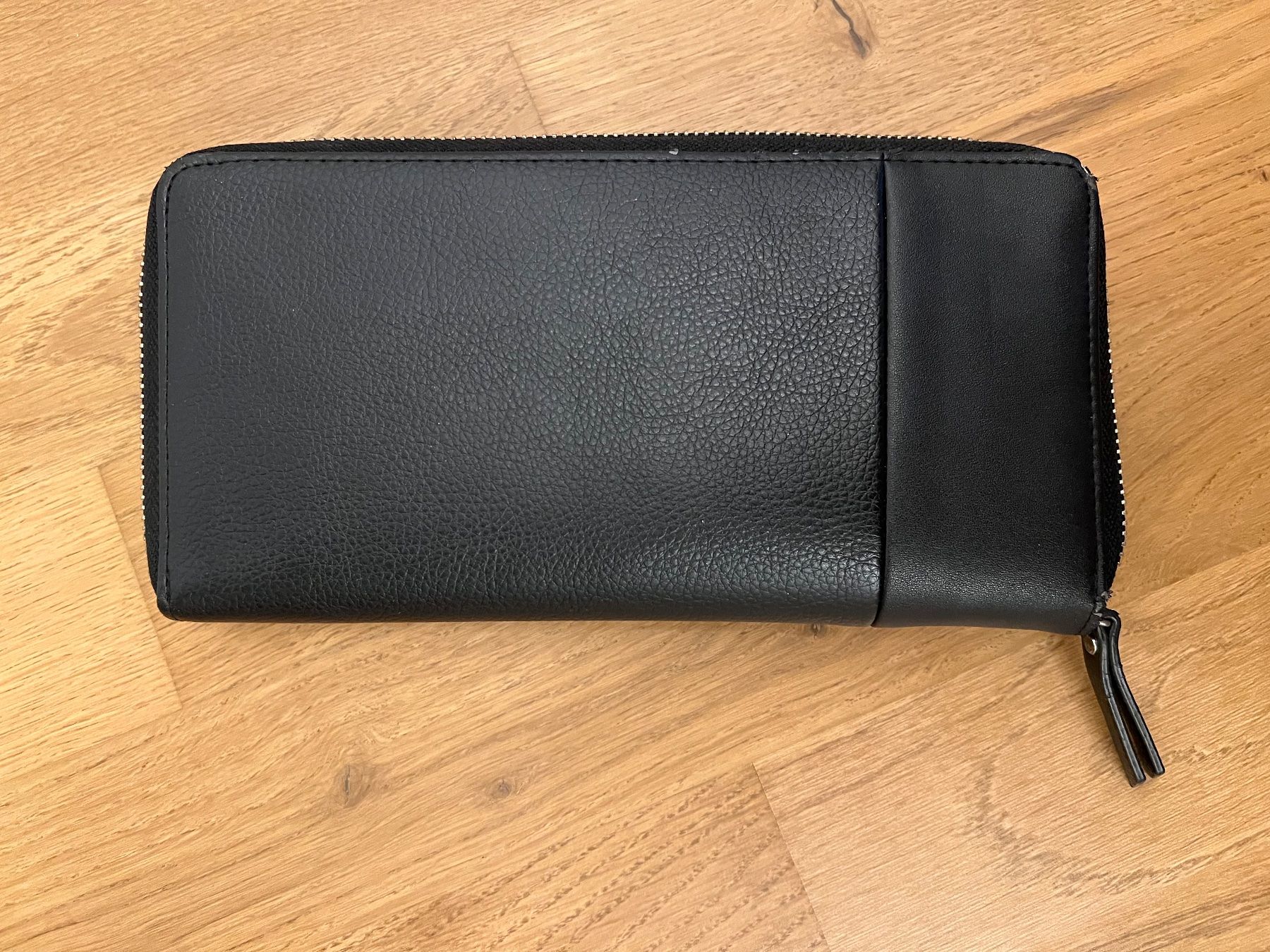 Altro in  Abbigliamento & Accessori: Etui Zara Man – Difettoso da Altendorf venduto da wqv_97 1