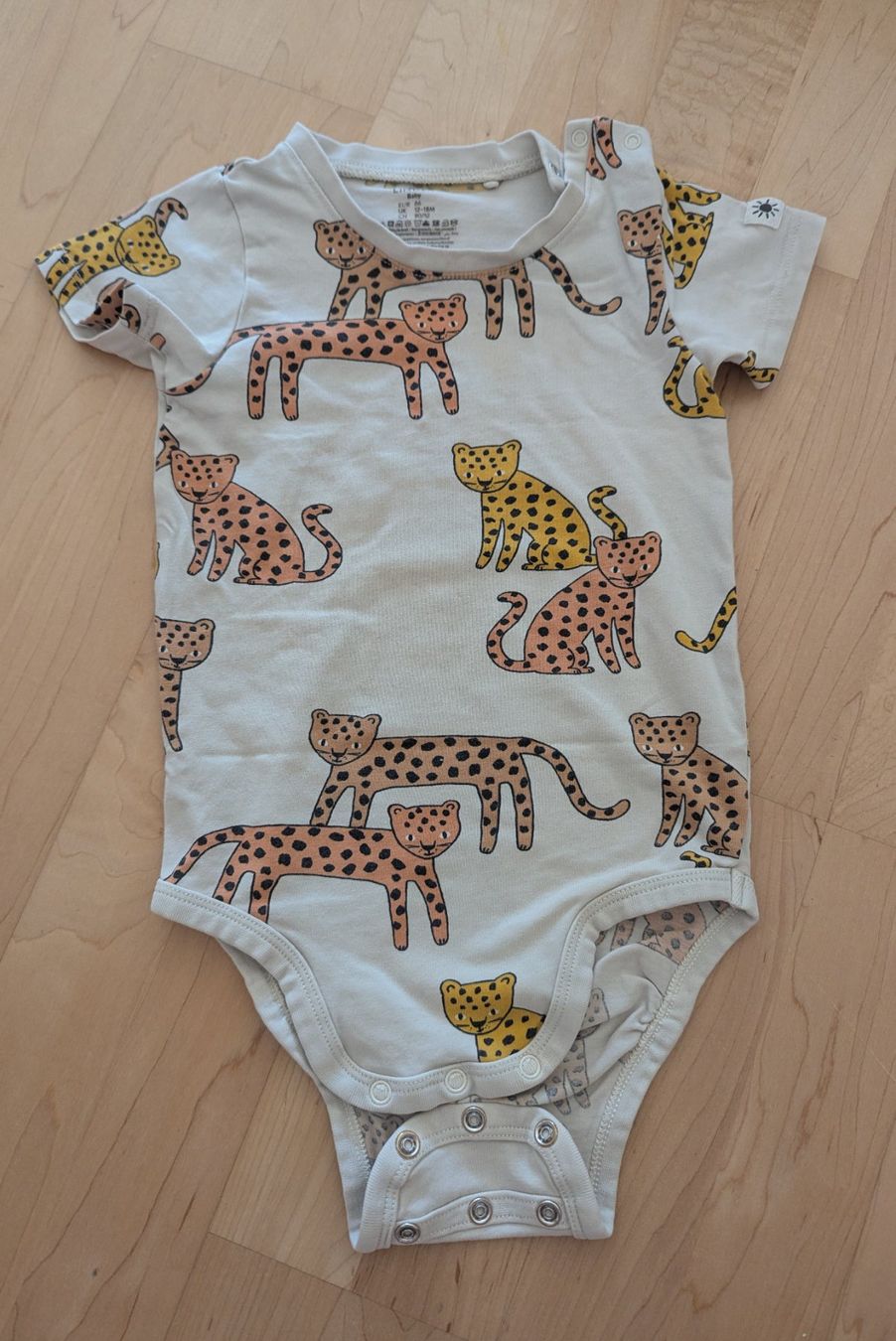 Biancheria intima: LINDEX Body mit Leopardenmuster Grösse 86 – Usato da Uster venduto da petches