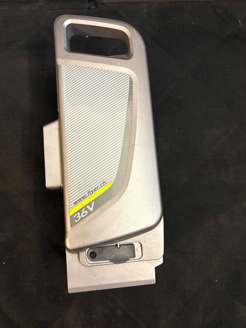 Flyer Batterie: Flyer Akku 36V / 15,Ah / 540Wh – Difettoso da Lausen venduto da sen_jm7c 2