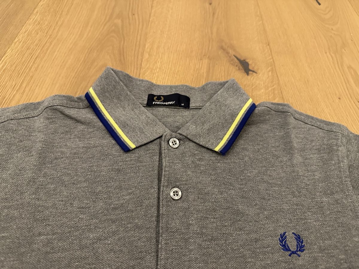 Fred Perry Magliette Polo: Fred Perry Polo Shirt Grösse M – Usato da Wünnewil venduto da rog_8dx7 1