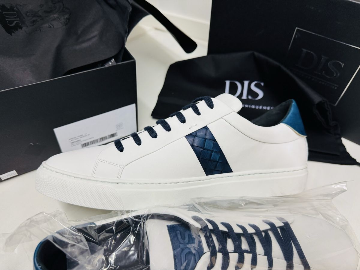 Scarpe da uomo: Baskets DIS blanches/bleu marine T44 neuves – Nuovo e nell'imballaggio originale da Brügg BE venduto da Goob 2