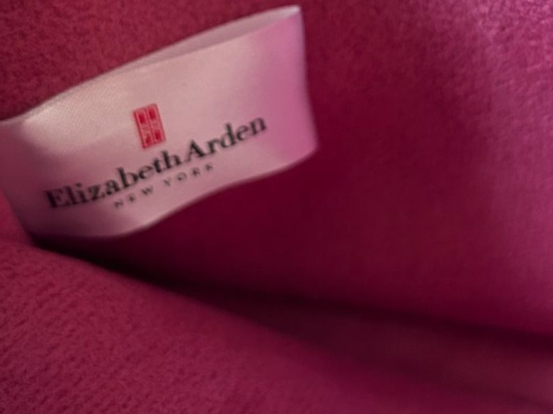 Estée Lauder Kosmetikkoffer: Elizabeth Arden Necessaire – Neu (gemäss Beschreibung) aus St. Gallen von look-twice 4