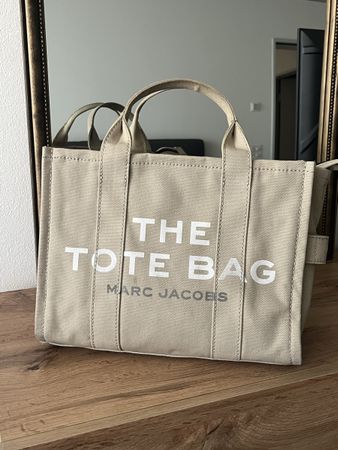 Marc Jacobs The Tote Bag