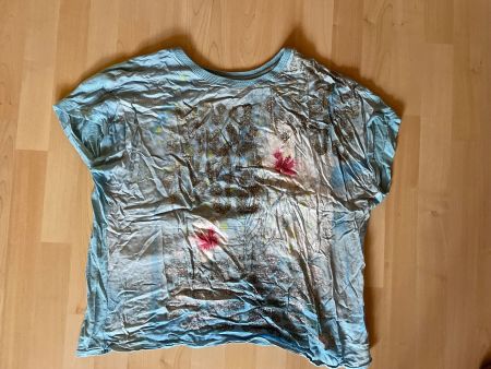 Shirt grün mit Pailletten