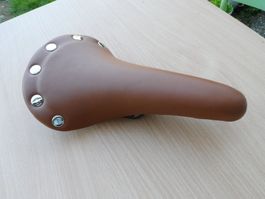 NEU universale Sattel ,brauen
