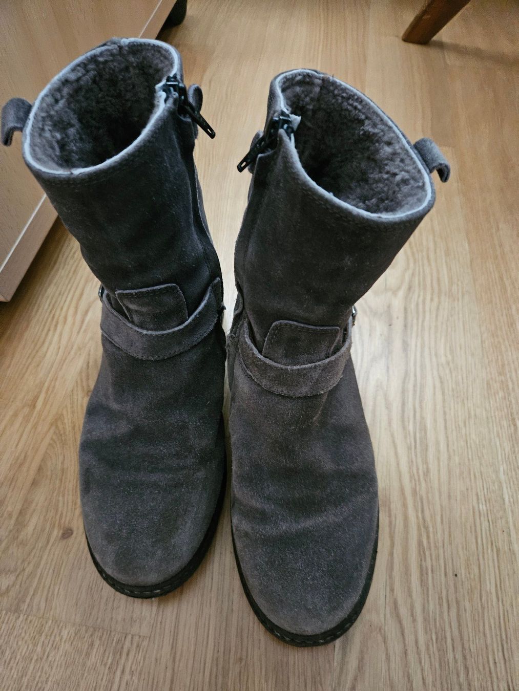 Chaussures filles: Wildleder Stiefeletten 34 – D'occasion à Hünenberg par lexli06 1