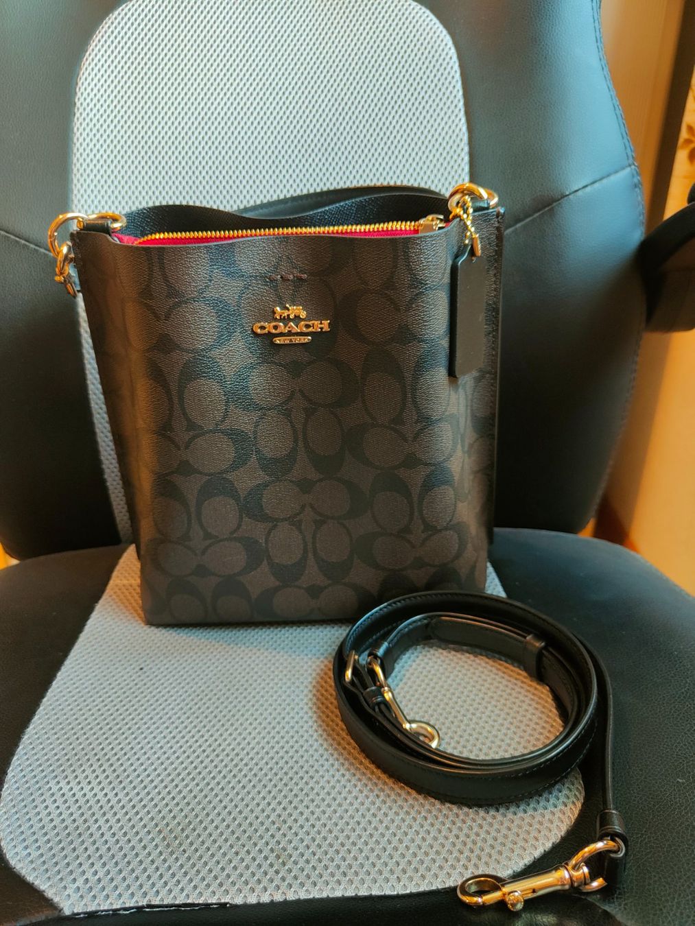 Coach Borse da donna: Coach tasche – Usato da Hausen AG venduto da dar_gt8p 1