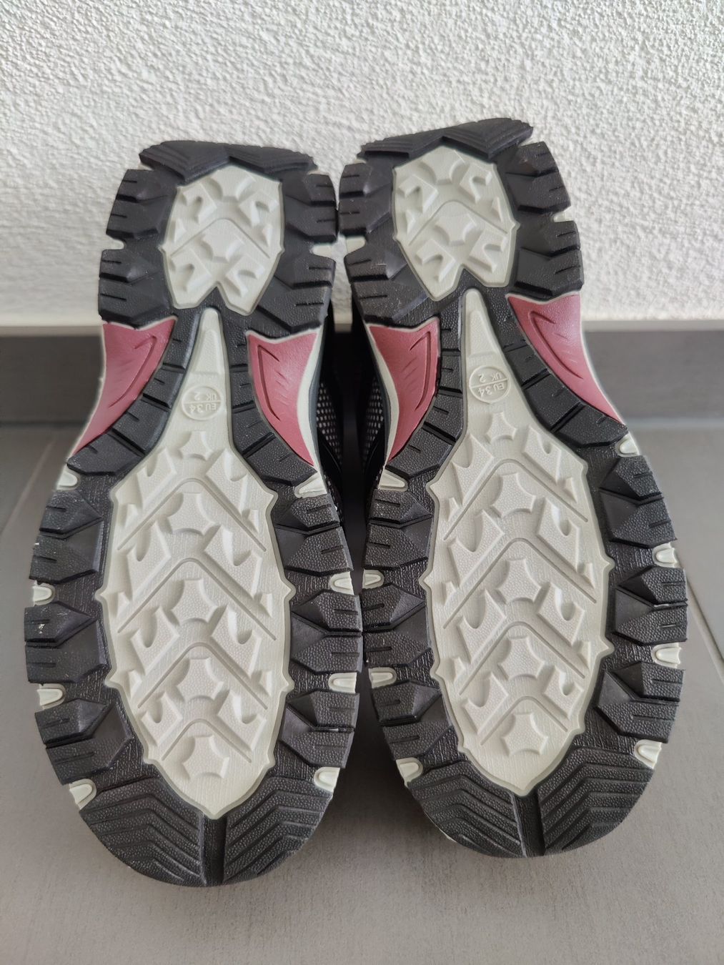 Lidl Scarpe per ragazze: Neue Crivit Wanderschuhe Gr. 34 Schwarz/Rosa – Nuovo e nell'imballaggio originale da Oberglatt ZH venduto da COiNCiDENT 3