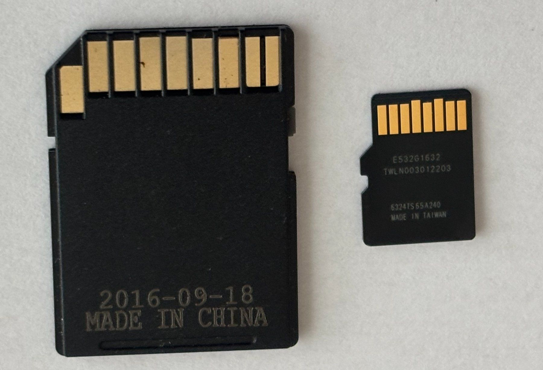 Sandisk Cartes mémoire: SanDisk Ultra microSDHC 32GB + SD‑Adapter – D'occasion à Bassersdorf par Antaris01 1