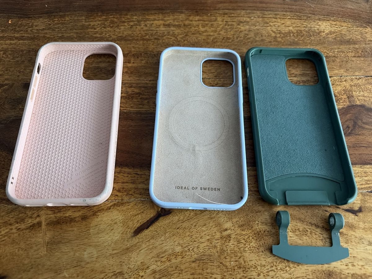 iDeal of Sweden Covers & Schutzfolien: iPhone 12 Pro Hüllen 3 Stk. – Gebraucht aus Oberglatt ZH von nad_xbr6 1