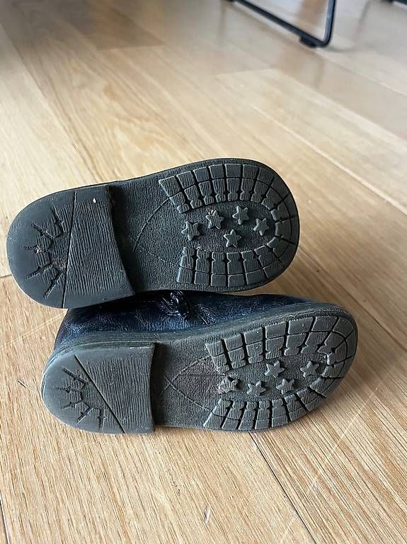 Scarpe per ragazze: Stiefel Schuh Gr. 22 – Usato da Balgach venduto da RianaT 1
