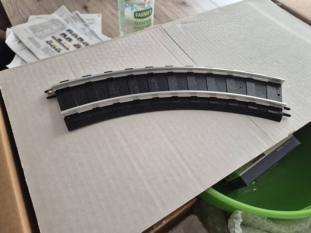 Kit di costruzioni: Gartenbahn mit Springbrunnen 1:22,5 – Usato da Chur venduto da marilandroland59 2