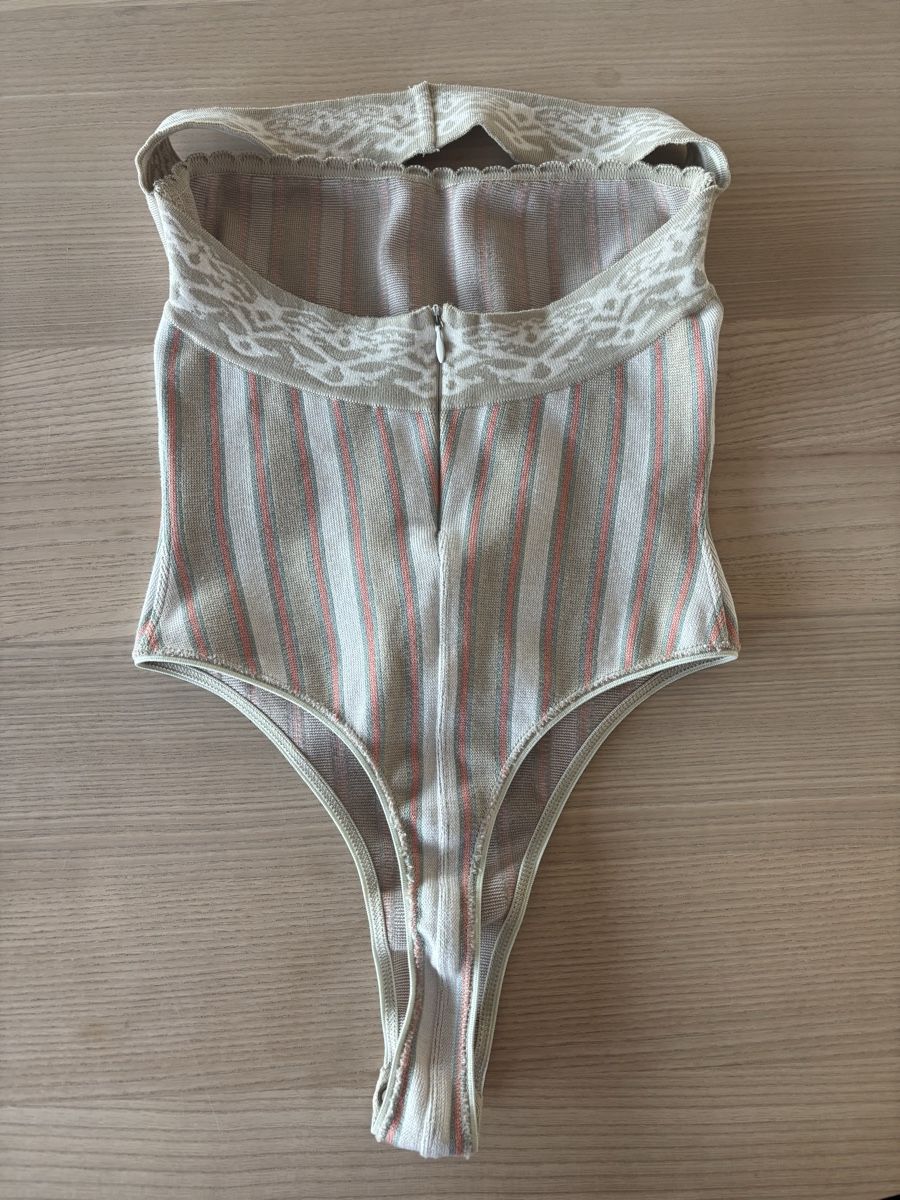 Alaia Top: Body von Alaia – Nuovo (secondo la descrizione) da Rapperswil SG venduto da Carlotta1 1