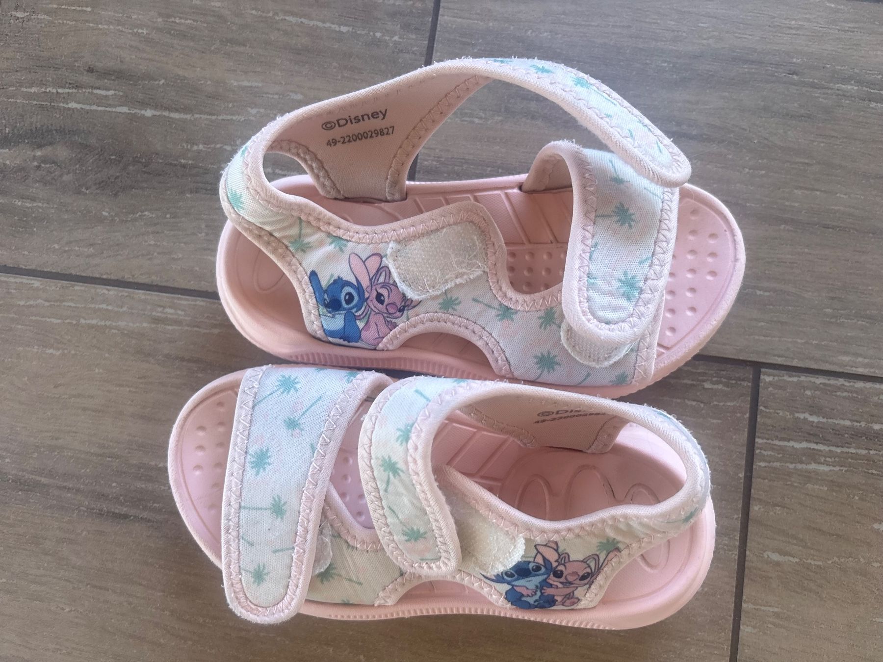 Scarpe per ragazze: 27_Badeschuhe – Usato da Versegeres venduto da kista