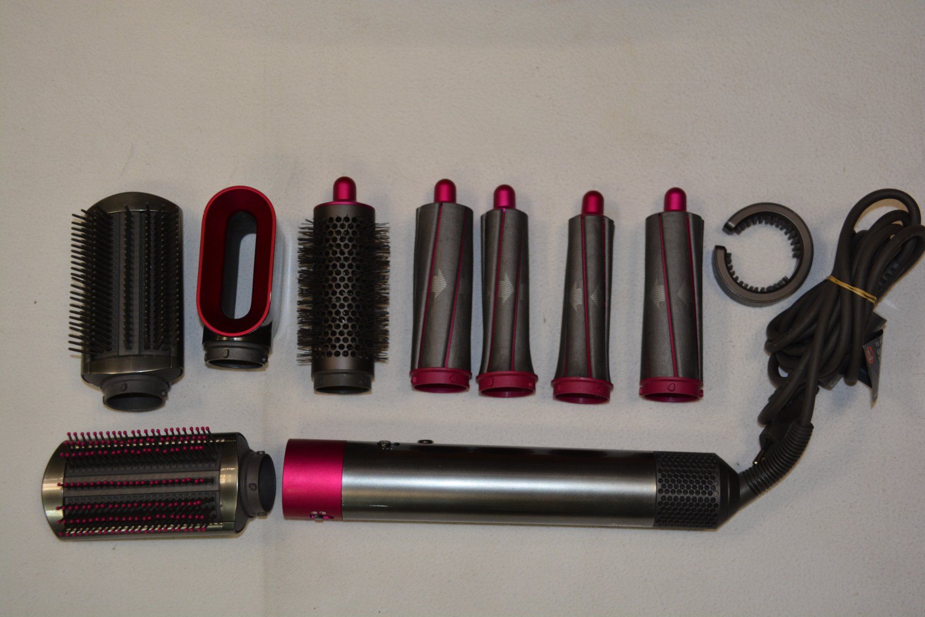 Dyson Asciugacapelli: Top Profi Dyson HS01 Airwrap Complete Anthrazit/violet + Box – Usato da Biel/Bienne venduto da Secondhand_Shop 3