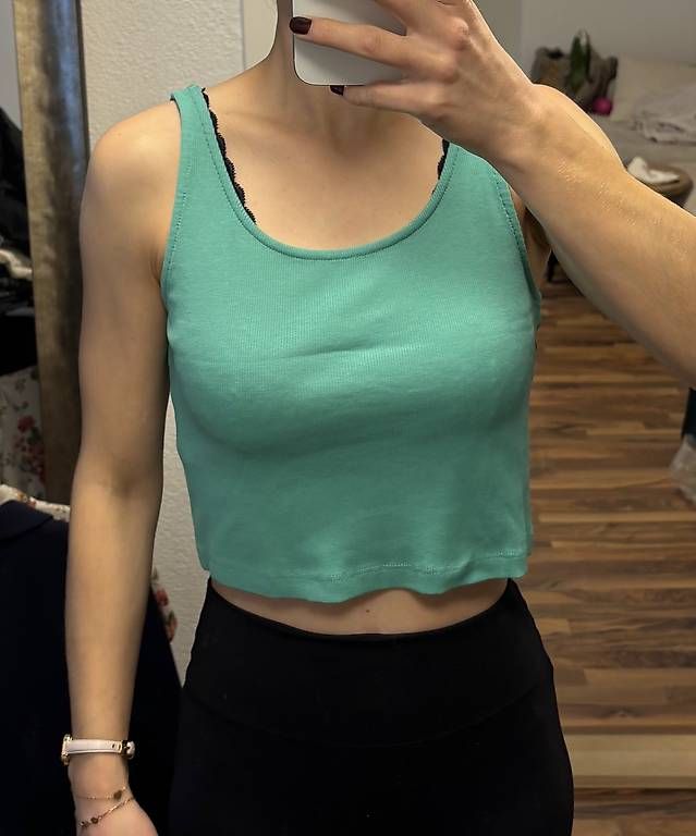 Top: TOP Crop top Only Gr. M grün – Usato da St. Gallen venduto da mustang96 3
