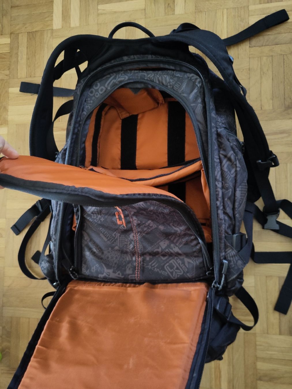 Dakine Zaini: Dakine Fotorucksack – Usato da Zürich venduto da Romanschmitz 1