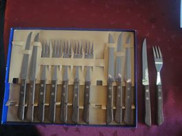 Steakmesser mit Gabeln