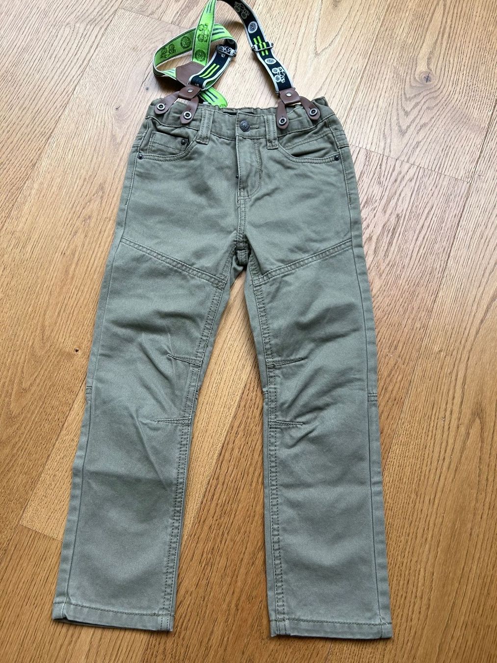 Pantalons: Jeans Hose Gr.110/116 – Neuf (Voir description) à Rothrist par szc_9dg5