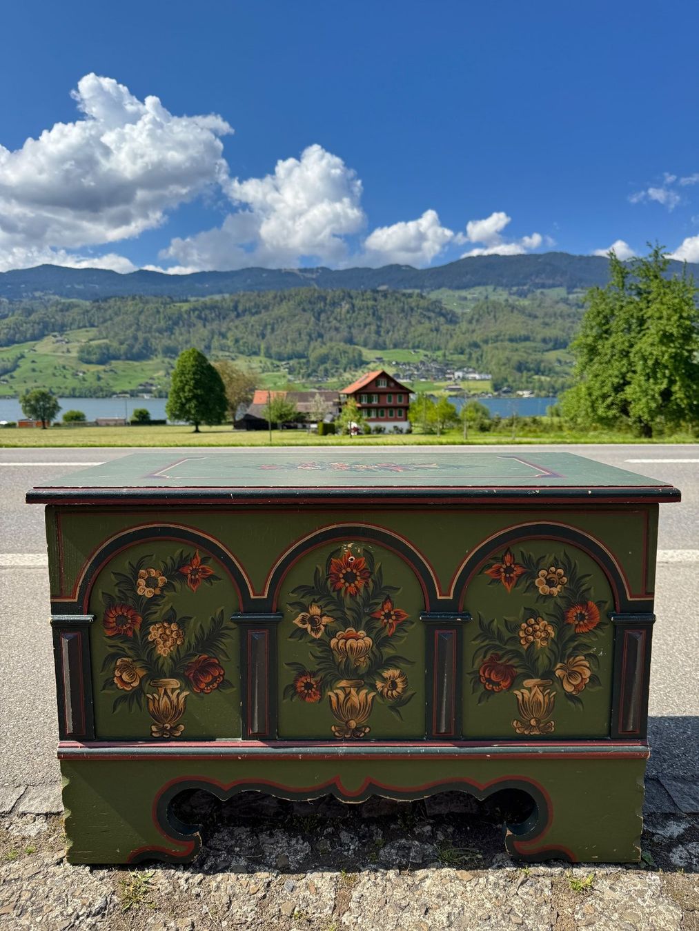 Cassapanche: Truhe Emmental – Usato da Sachseln venduto da BONATI01