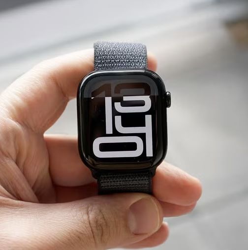 Apple Smartwatch: Apple Watch 10 – Nuovo (secondo la descrizione) da Niederlenz venduto da joh_6fxx