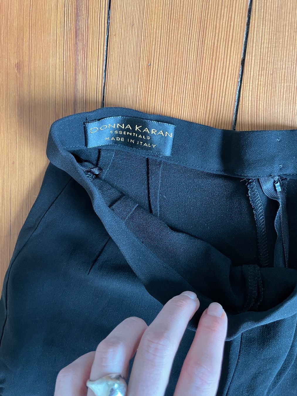 Pantaloni: Donna Karan black suit pants straight – Usato da Zürich venduto da lulu_c 2