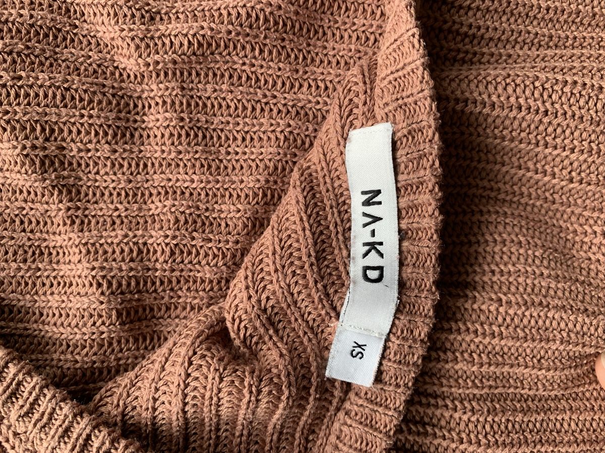 Na-kd Pulls & Sweat-shirts: NA-KD Strickpullover, open back – D'occasion à Zürich par med_qdd6 4