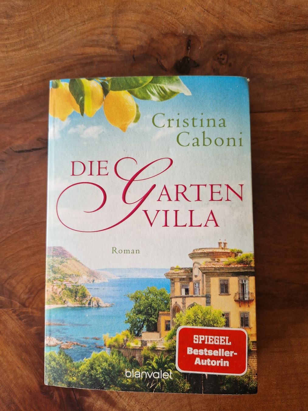 Libri: Buch Die Gartenvilla von Cristina Caboni – Usato da Giswil venduto da monimaus08