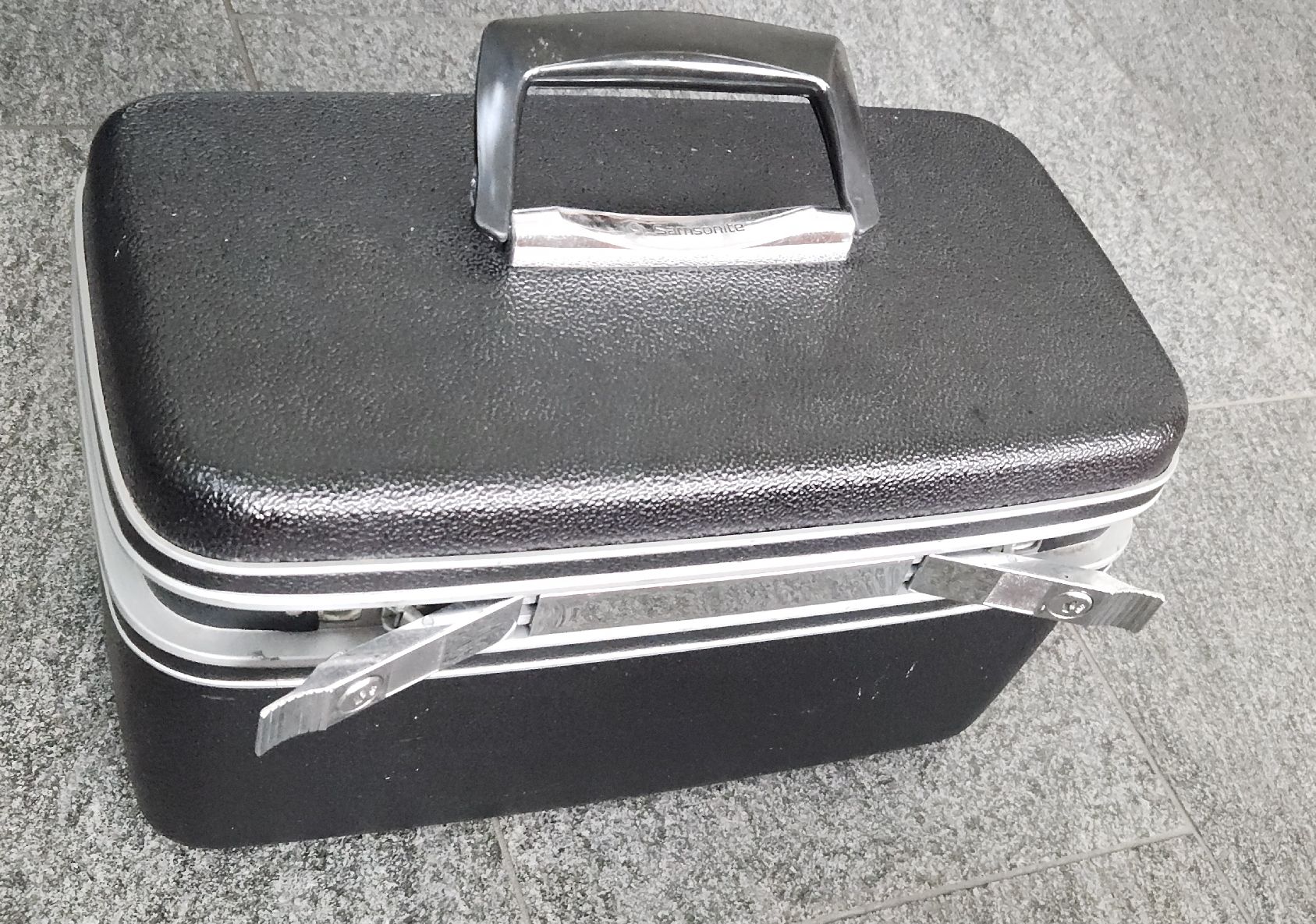 Samsonite Valigie: Vintage Samsonite Schminkkoffer / Beauty Case – Usato da Herrliberg venduto da Dusty1961