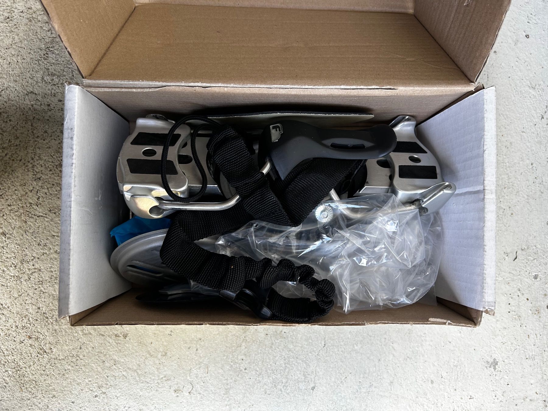 Attacchi: F2 Snowboard Bindung – Nuovo e nell'imballaggio originale da Winterthur venduto da af25io 2