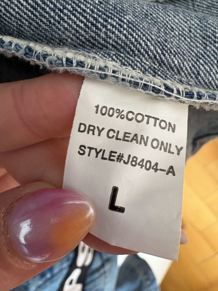 Giacche: Jean Jacket with patches – Usato da St. Gallen venduto da KatieEugster 5