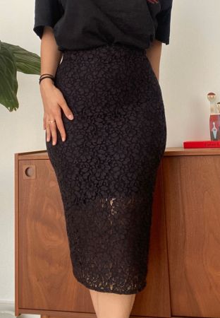 Jupe en dentelle ZARA, XS