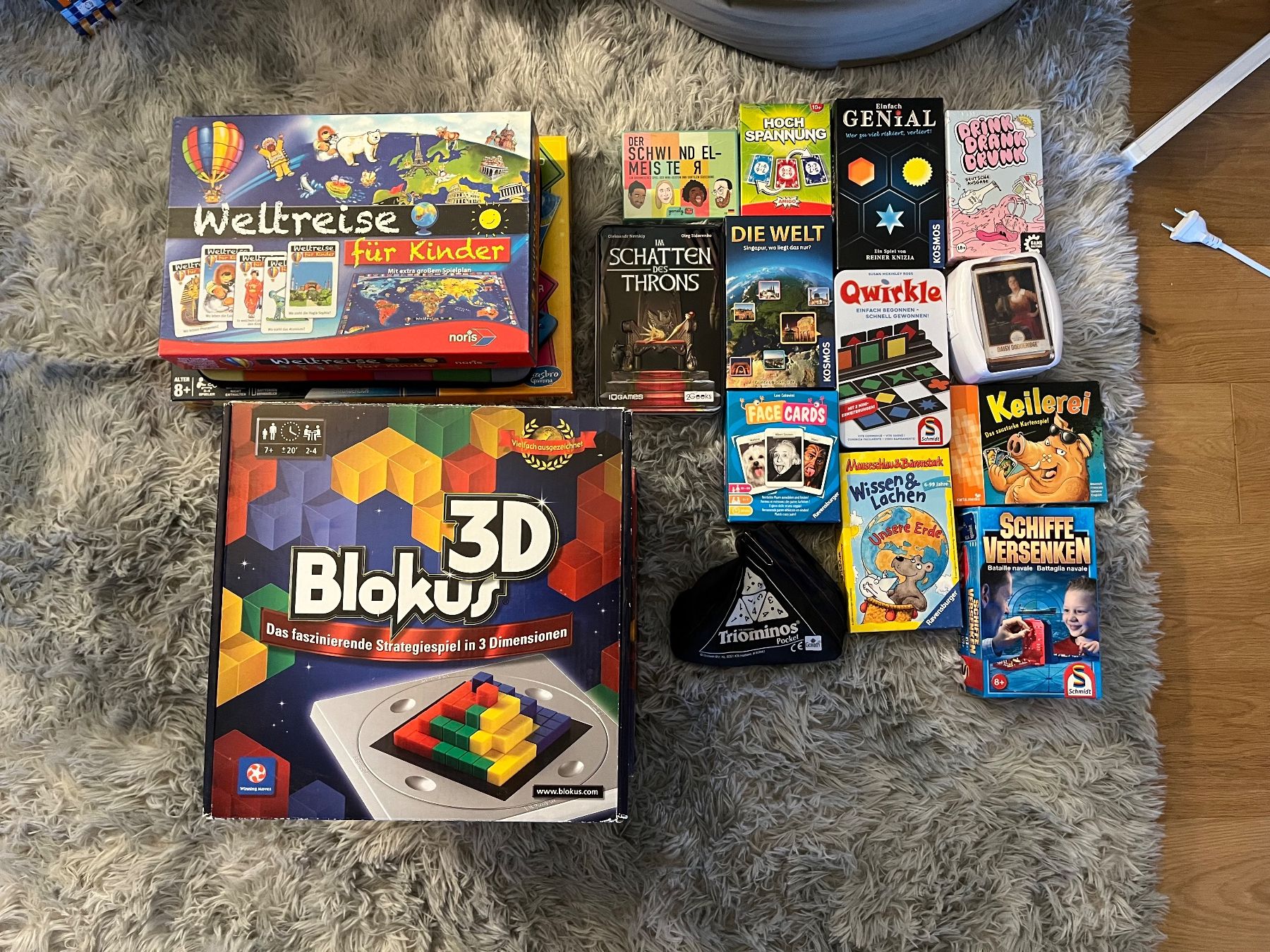 Giochi: Über 20 Gesellschaftsspiele. Neuwertig/originalverpackt – Nuovo (secondo la descrizione) da Willisau venduto da Thomas_Schubert